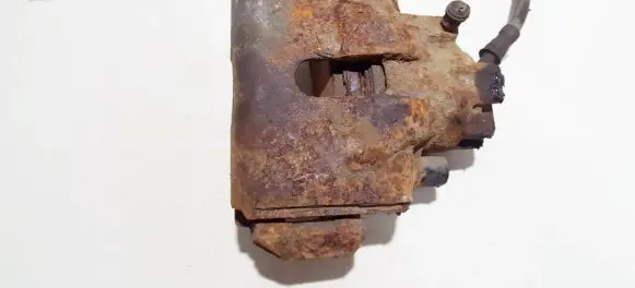 Ford Mondeo MK II Front brake caliper