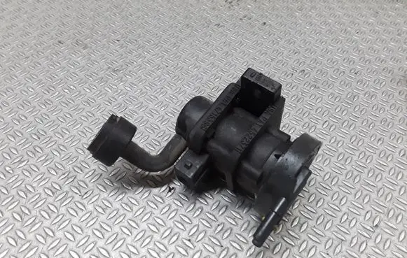 Opel Frontera B Turbo solenoid valve 4522371