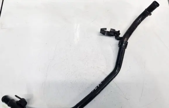 Mazda CX-7 Engine coolant pipe/hose