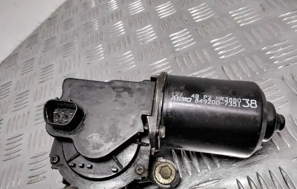 Mitsubishi Pajero Wiper motor 8492007351