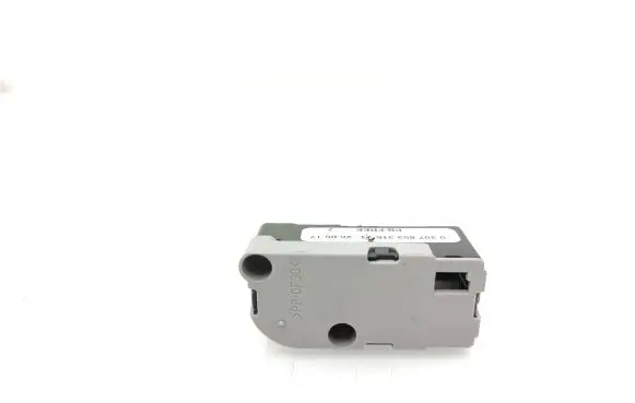 Headlight level adjustment motor