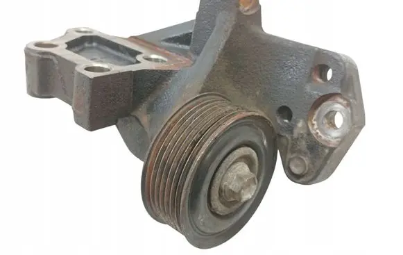 Toyota RAV 4 (XA40) Timing belt tensioner 12315-26020