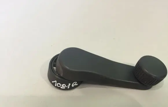 Volkswagen Touran I Front door window winding handle 1T0839581