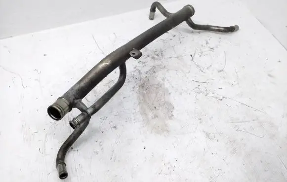 Volvo V70 Engine coolant pipe/hose