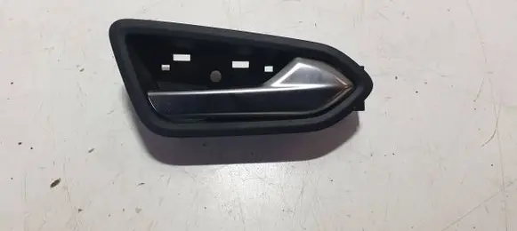 Renault Clio V Front door interior handle 826721378R