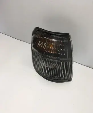 Mitsubishi Pajero Front indicator light 21037746