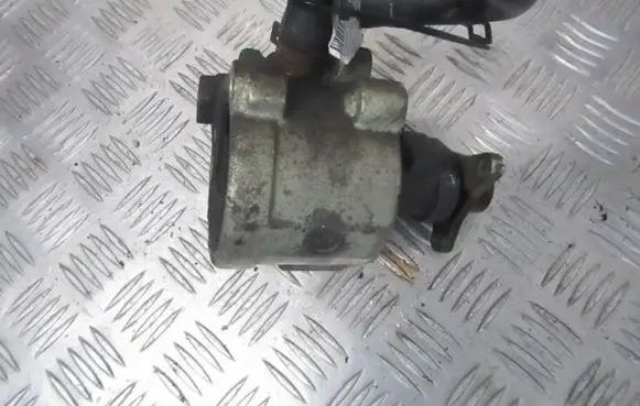 Renault Scenic I Power steering pump 7700840106 7700840801c