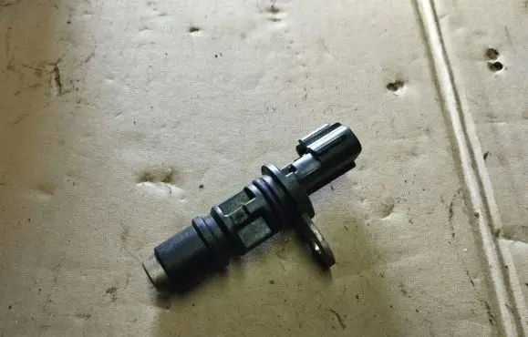 Jeep Grand Cherokee (WK) Crankshaft position sensor 56041584AE