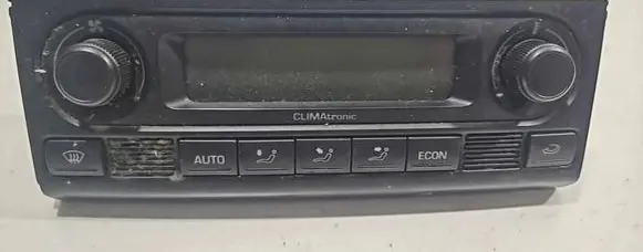 Skoda Fabia Mk2 (5J) Climate control unit 5J0907044A A2C53218428 08899209