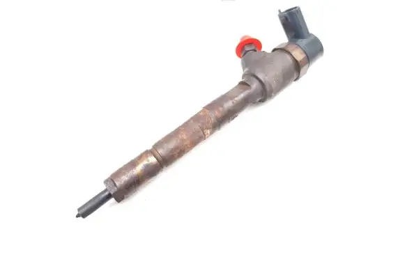 Opel Corsa D Fuel injector 0445110326
