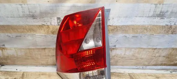 Honda FR-V Rear/tail lights E110927