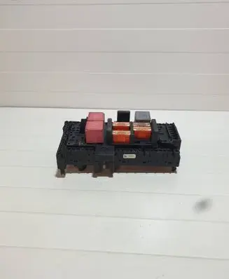 Mercedes-Benz E W213 Fuse module 58HL16F06 163441903 A2139068801