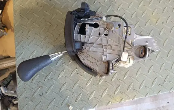 Lexus RX 330 - 350 - 400H Gear selector 