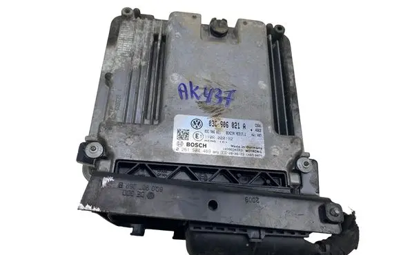 Volkswagen PASSAT B6 Engine control unit/module ECU 03C906021A 0261S04469