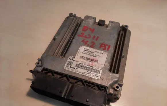 Audi A8 S8 D4 4H Engine control unit/module 4H0907560C 0261S05889