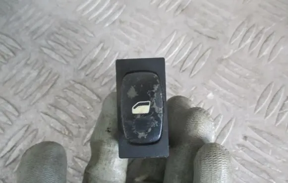 Peugeot 407 Other switches/knobs/shifts 96360166XT