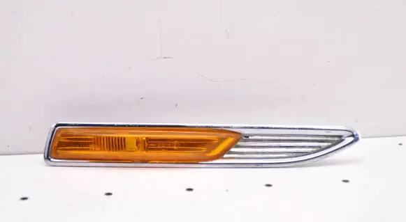 Ford Mondeo MK IV Front fender indicator light 7S7113K354AF