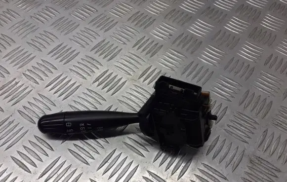 Toyota Yaris Wiper switch BRAK
