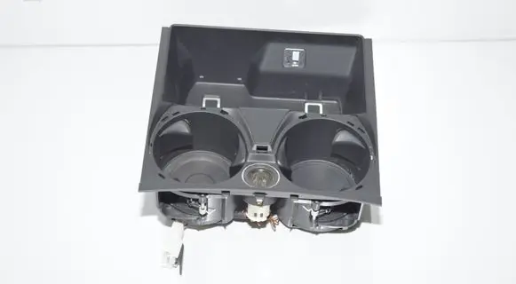 Cup holder front
