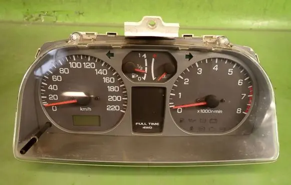 Mitsubishi Pajero Pinin Speedometer (instrument cluster)