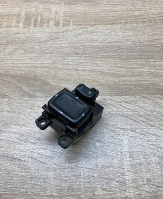 Mazda 6 Wing mirror switch 183608
