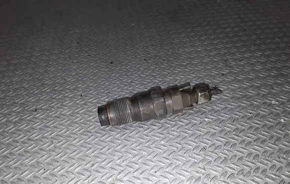 BMW 5 E39 Fuel injector KCA21S71