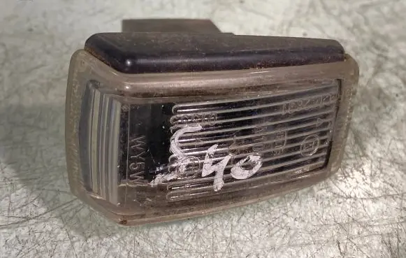 Volvo S40, V40 Front fender indicator light 6r0142631