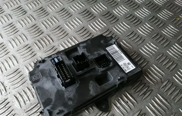Peugeot 407 Tow bar trailer control unit/module 9656147980 S120017004H