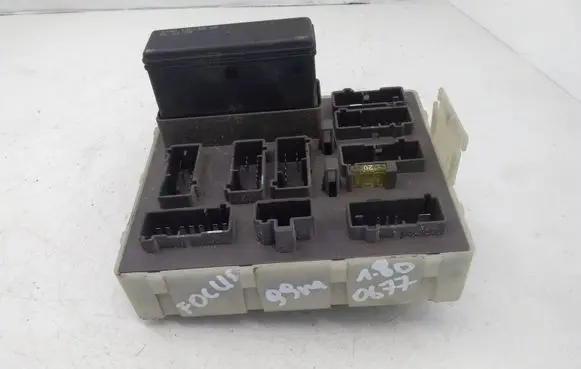 Ford Focus Fuse module 98AG14A073CG
