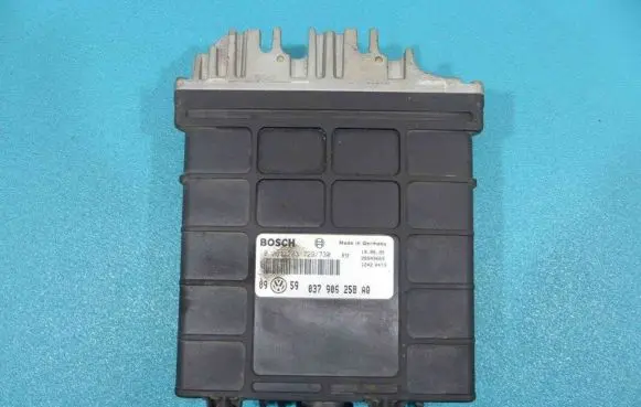 Volkswagen Golf III Engine control unit/module ECU 037906258AQ IMPRK807054