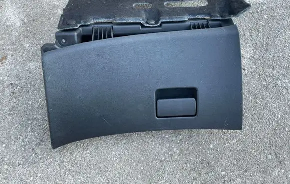 Opel Zafira C Glove box 13296330
