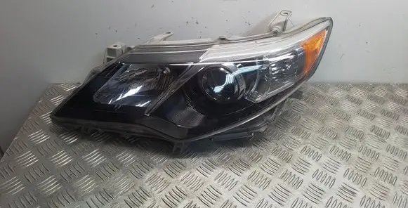 Toyota Camry Headlight/headlamp 209222B
