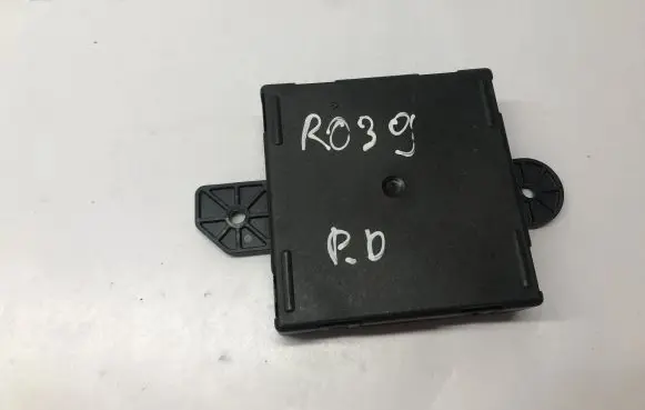 Chrysler Pacifica Door control unit/module 68316560AB