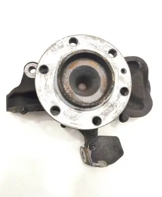 Mercedes-Benz Sprinter W907 W910 Front wheel hub A9073320000