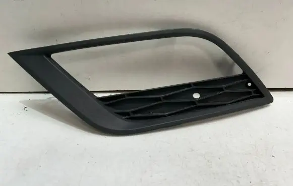 Seat Ibiza IV (6J,6P) Front bumper lower grill 6J0853665F 14884SG4