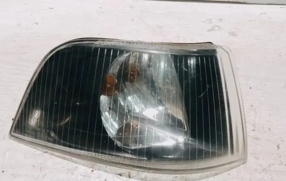 Volvo S40, V40 Front indicator light