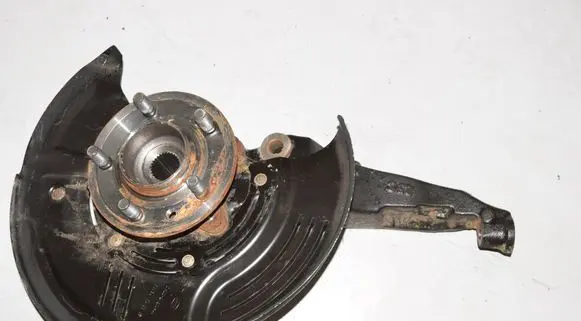 Land Rover Discovery 4 - LR4 Front wheel hub AH223K185AC