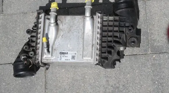 Volkswagen Transporter - Caravelle T6 Intercooler radiator 04L145749H