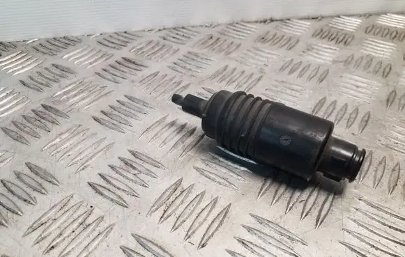Audi A4 S4 B5 8D Windscreen/windshield washer pump 4A0955651