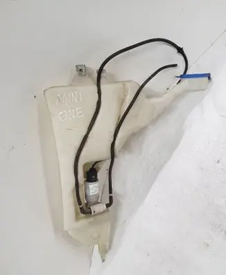 Mini One - Cooper R50 - 53 Windscreen/windshield washer pump 8377429 13037710