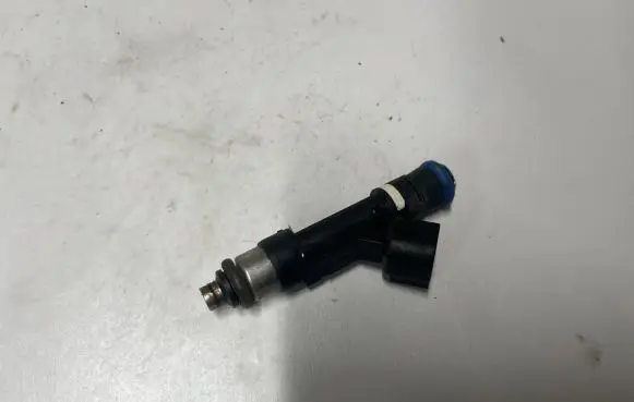 Ford F150 Fuel injector JR3E9F593AB