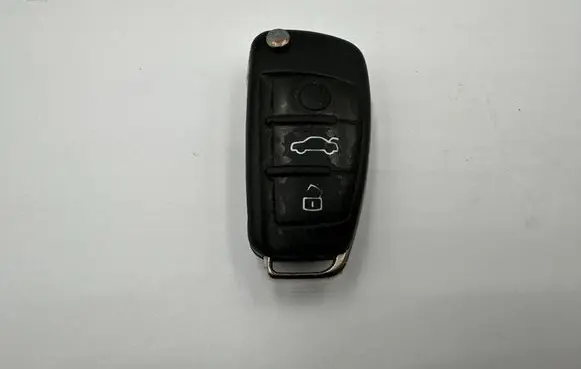 Audi A3 S3 8P Ignition key/card 8P0837220D