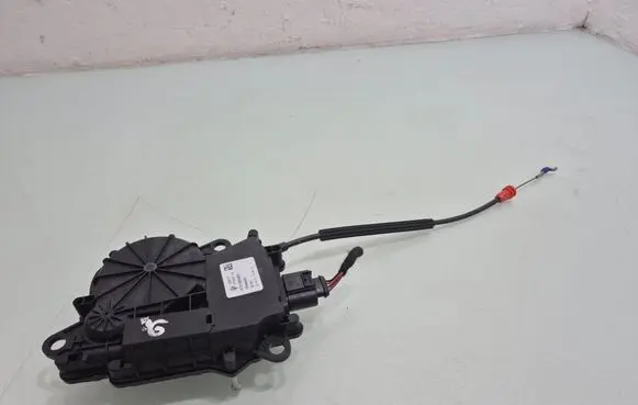 Alfa Romeo Stelvio Tailgate boot lock/latch motor 6701065090