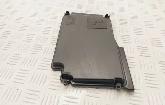 Opel Vivaro Fuse box cover 2994000 243121532R 93452998