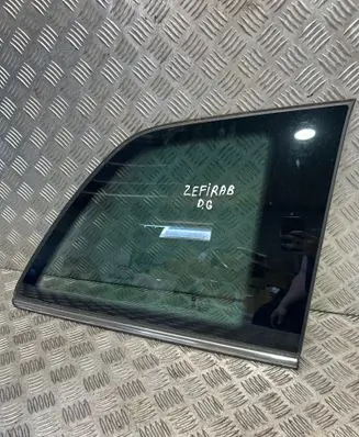 Opel Zafira B Rear side window 13123946