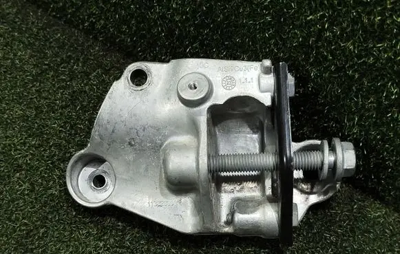 Renault Kangoo III Other engine bay part 113323993R