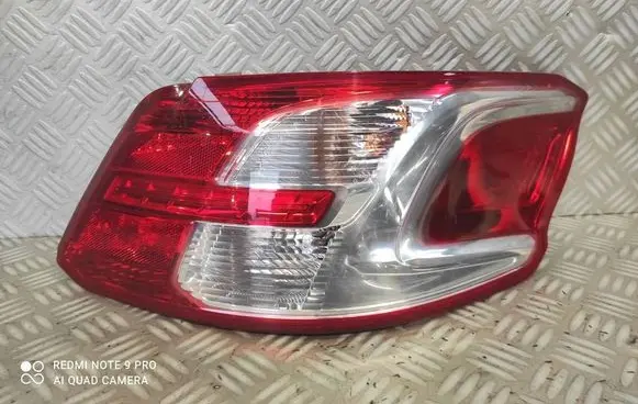 Peugeot 301 Rear/tail lights