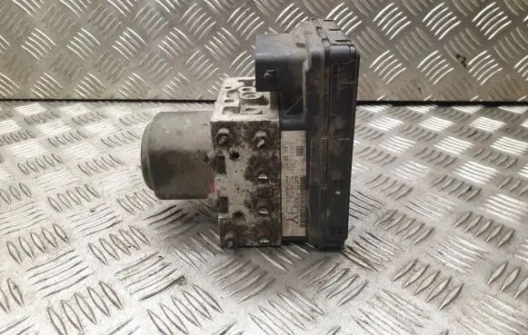Toyota Corolla Verso E121 ABS Pump 4451013070 8954113040
