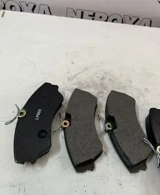 Volkswagen Transporter - Caravelle T4 Brake pads (rear) LP668