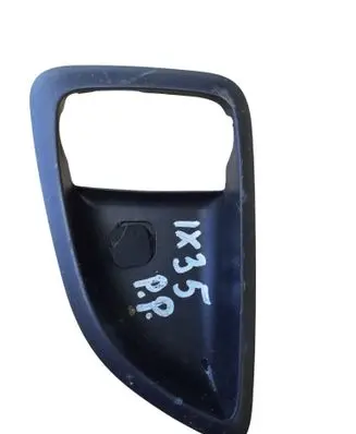 Hyundai ix35 Front door interior handle trim 826212S000